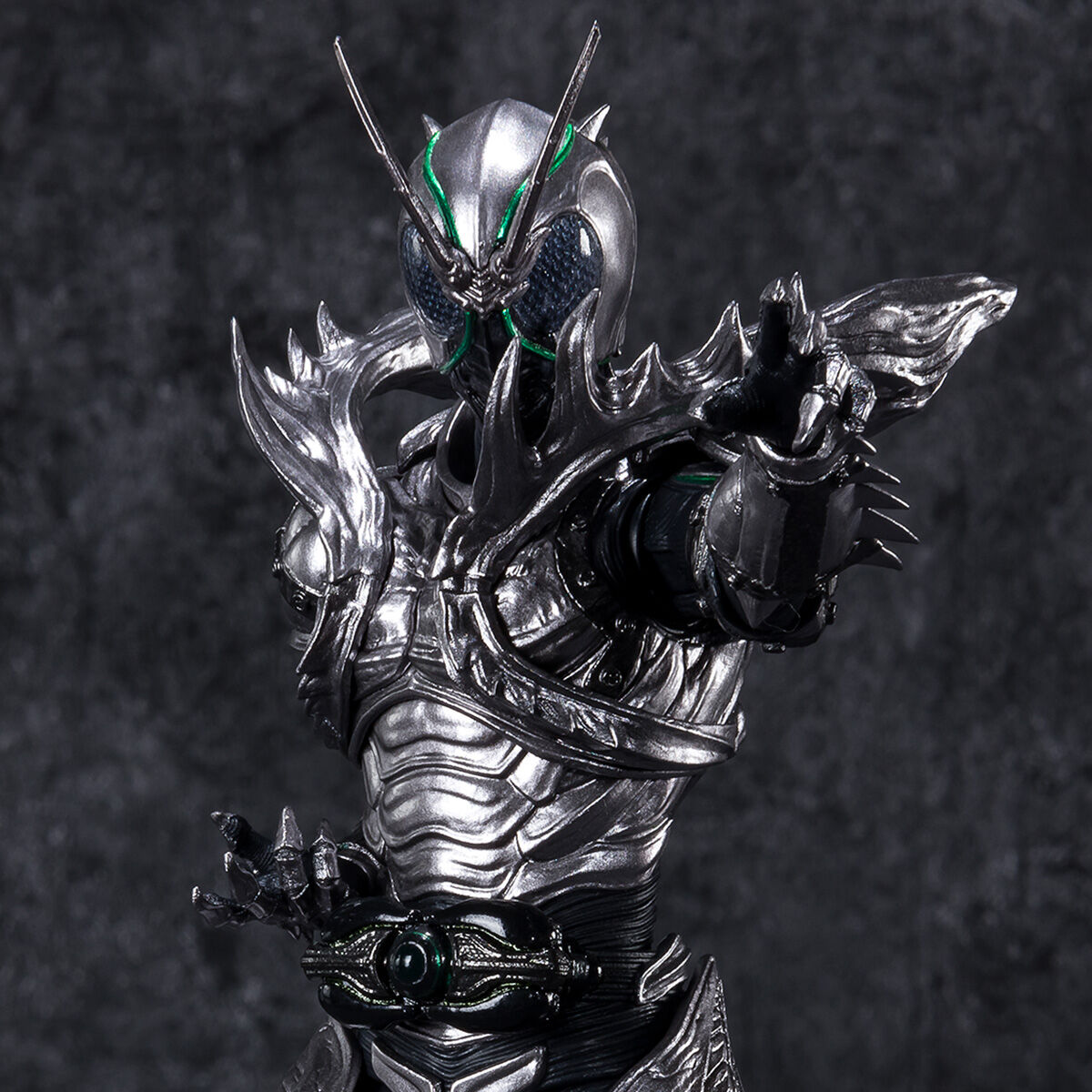 仮面ライダーBLACK SUN】S.H.フィギュアーツ『仮面ライダーSHADOWMOON