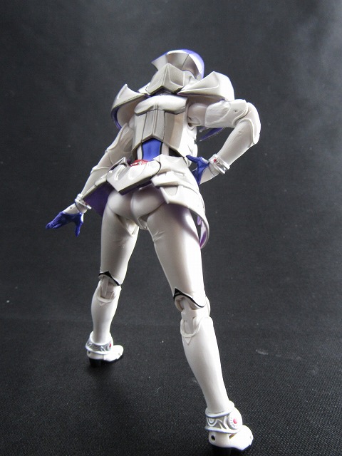 S.H.フィギュアーツ 仮面ライダーキバーラ レビュー | トイハコ