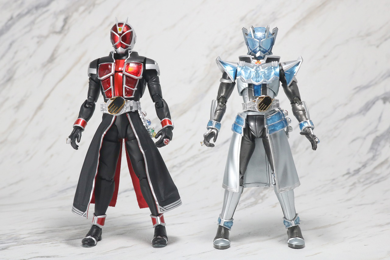 S.H.フィギュアーツ 仮面ライダーウィザード フレイムスタイル 真骨彫