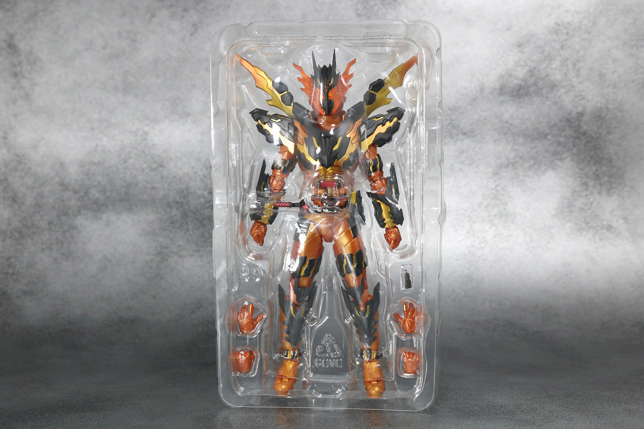 S.H.フィギュアーツ 仮面ライダークローズマグマ レビュー | トイハコ