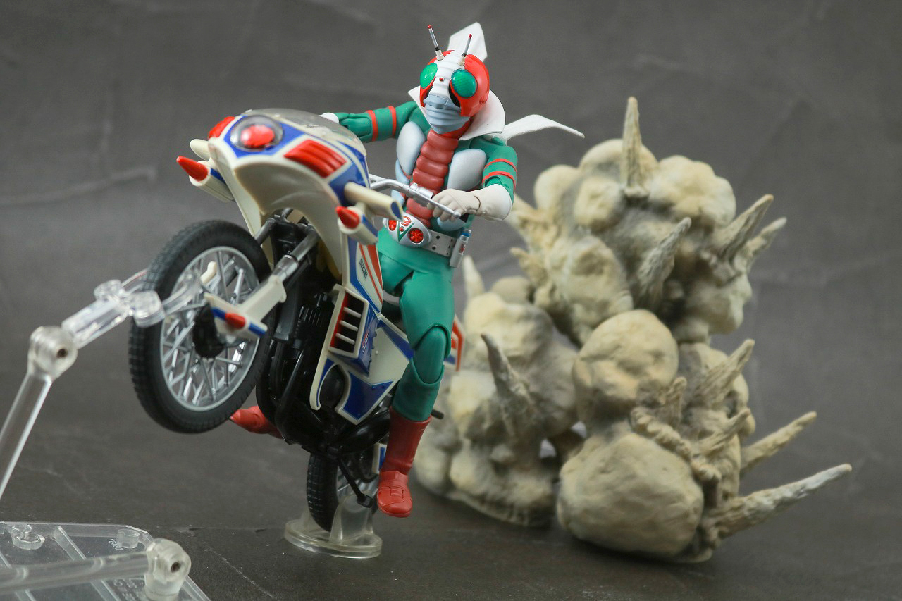 S.H.フィギュアーツ 仮面ライダーV3 真骨彫製法 レビュー | トイハコ