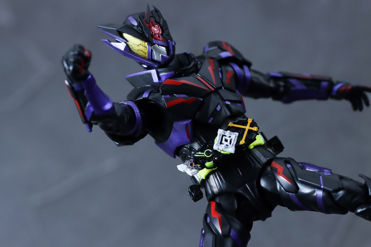 S.H.フィギュアーツ 仮面ライダー滅 アークスコーピオン Final Battle