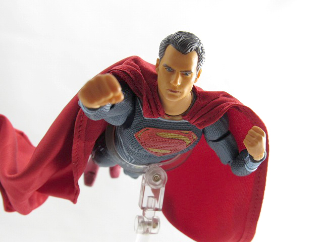 MAFEX スーパーマン（『ジャスティス・リーグ』） レビュー | トイハコ