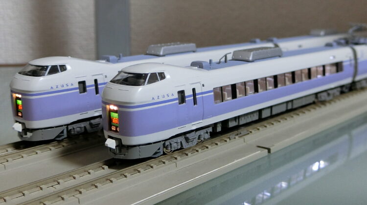 Nゲージ 1997 KATO E351系「スーパーあずさ」グレードアップ作業開始