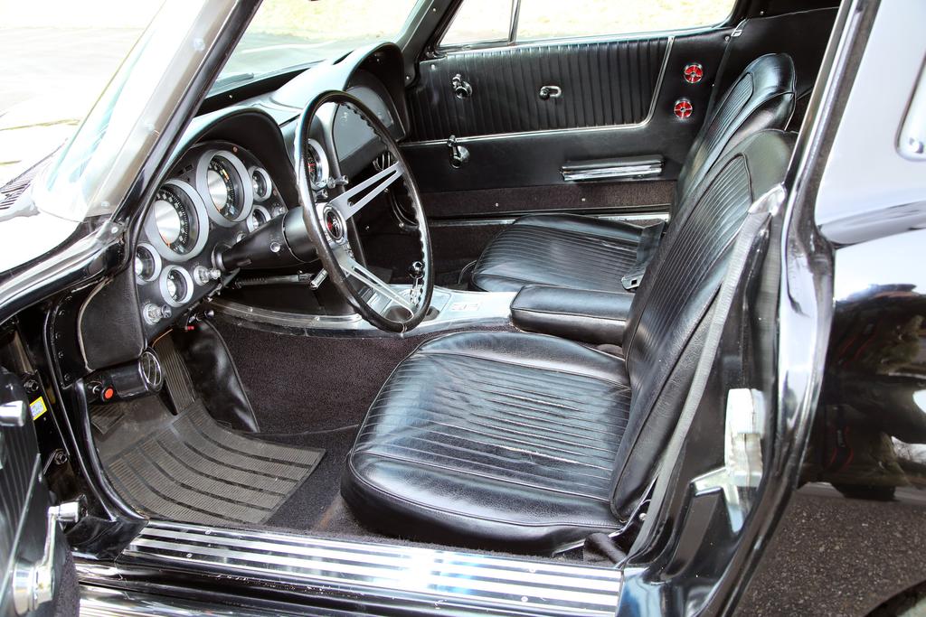 シボレー コルベット スティングレイ | 車両データベース