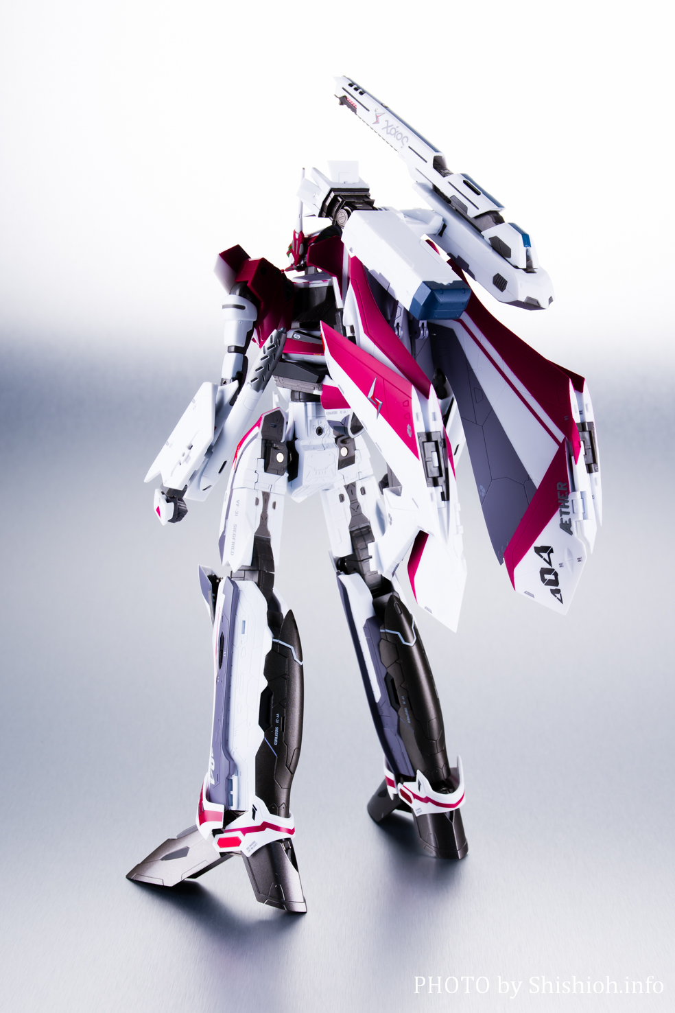 レビュー】DX超合金VF-31Cジークフリード（ミラージュ・ファリーナ