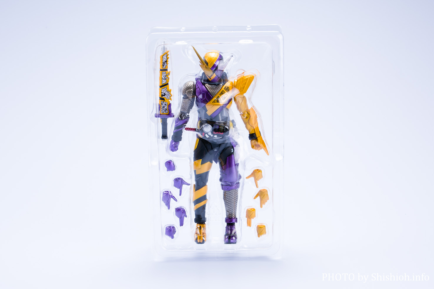 レビュー】 S.H.Figuarts 仮面ライダービルド ニンニンコミックフォーム