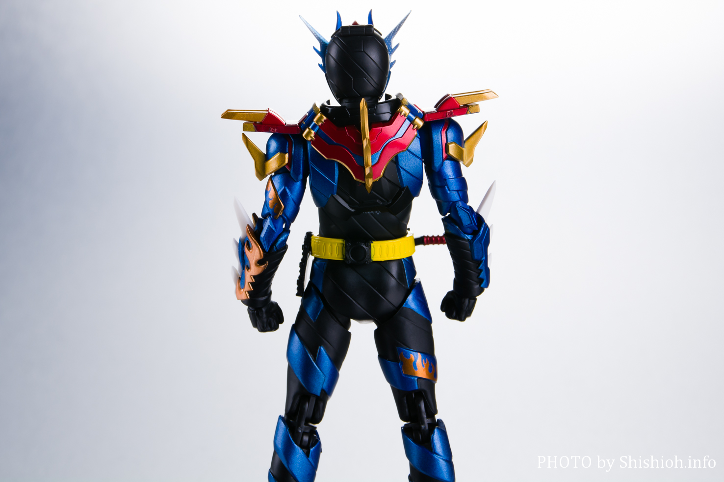 レビュー】 S.H.Figuarts 仮面ライダーグレートクローズ