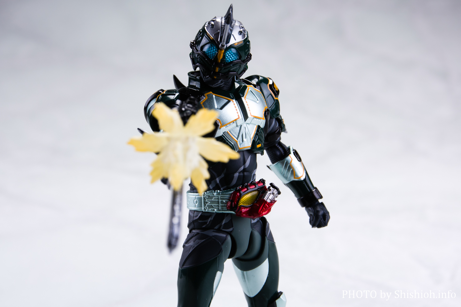レビュー】 S.H.Figuarts 仮面ライダーアマゾンネオアルファ