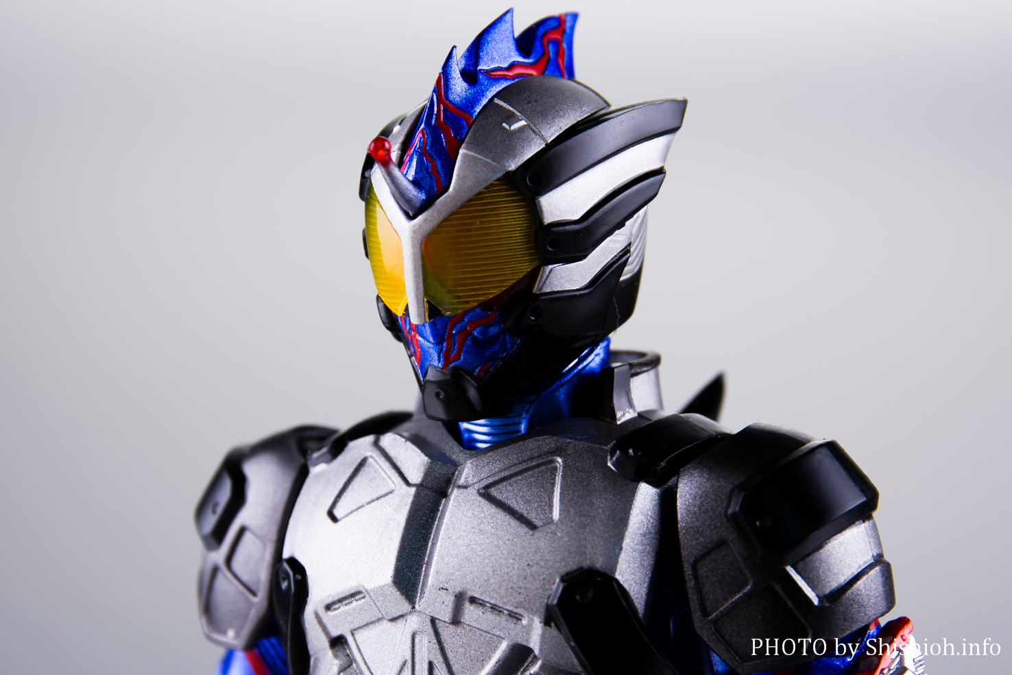 レビュー】S.H.Figuarts 仮面ライダーアマゾンネオ Amazon限定Ver.