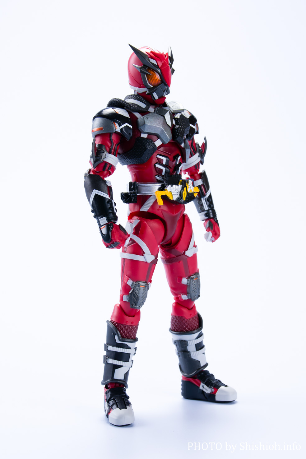 レビュー】S.H.Figuarts 仮面ライダー雷