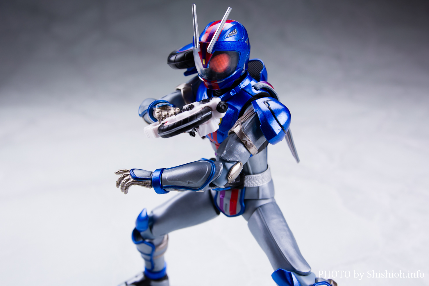 レビュー】S.H.Figuarts 仮面ライダーマッハチェイサー