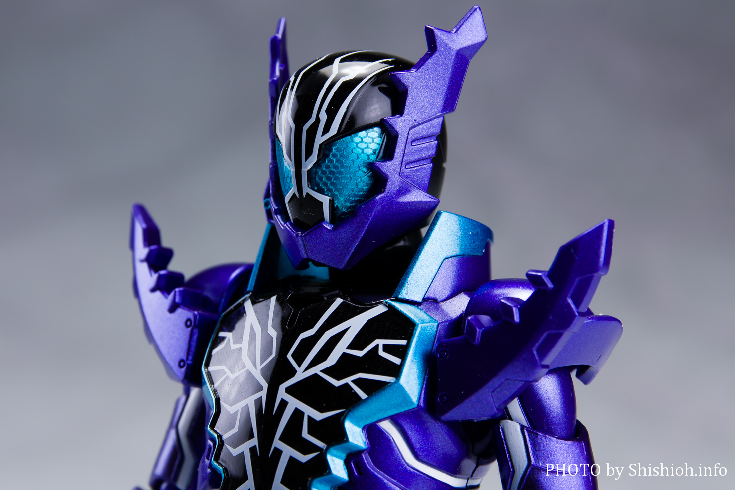 レビュー】S.H.Figuarts 仮面ライダーローグ