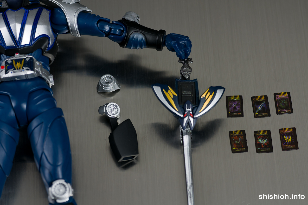 レビュー】S.H.Figuarts 仮面ライダーナイト＆ダークウイングセット