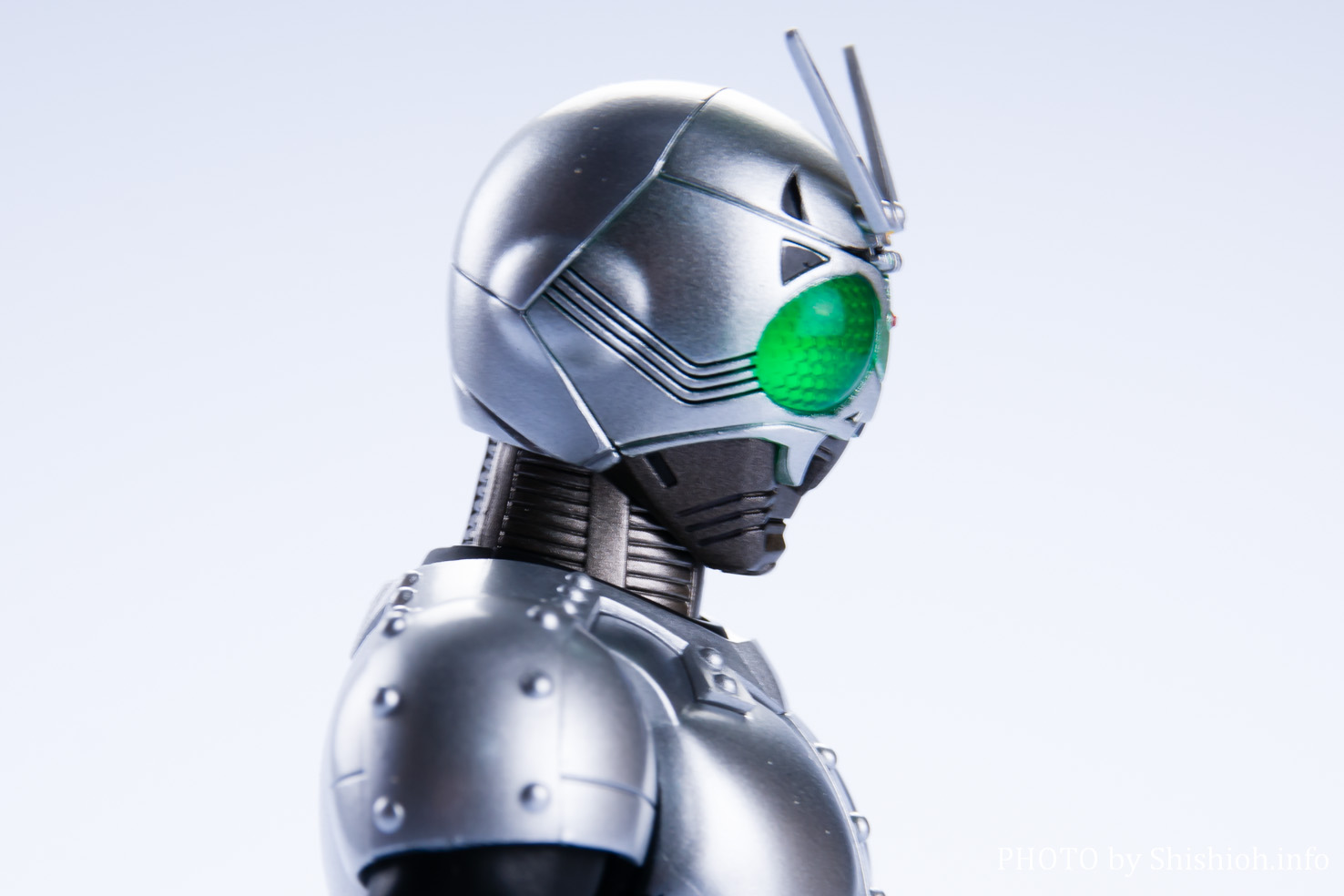 レビュー】 S.H.Figuarts（真骨彫製法）シャドームーン