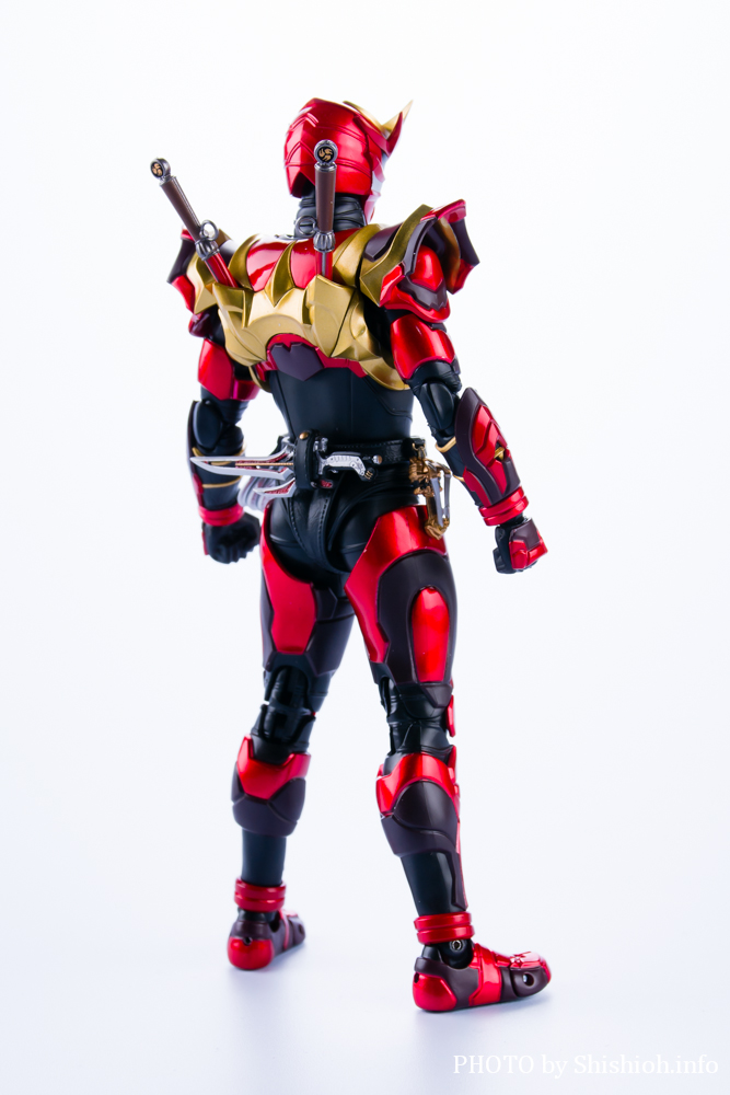 レビュー】S.H.Figuarts（真骨彫製法） 仮面ライダー装甲響鬼