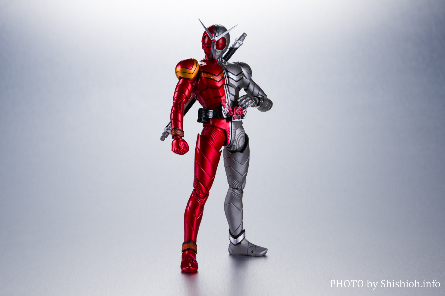 レビュー】 S.H.Figuarts（真骨彫製法） 仮面ライダーW ヒートメタル