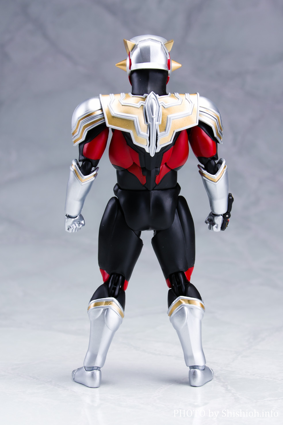 レビュー】 S.H.Figuarts ウルトラマンタイタス