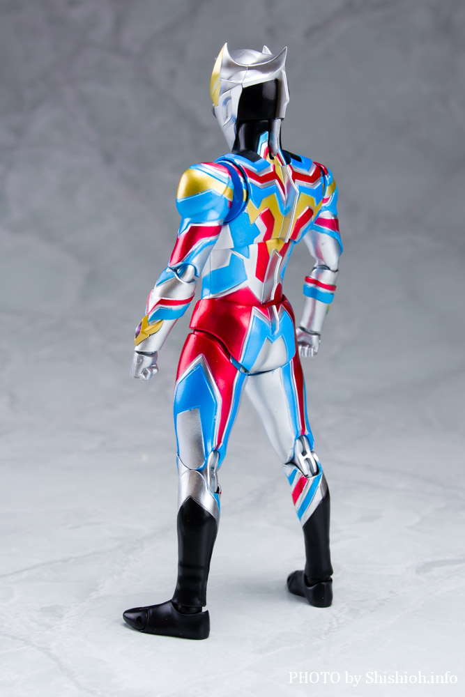 レビュー】S.H.Figuarts ウルトラマンデッカー ダイナミックタイプ