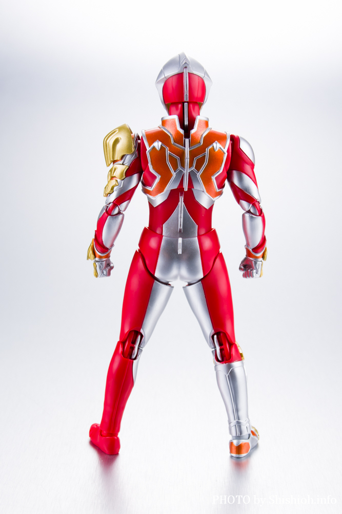 レビュー】S.H.Figuarts ウルトラマンデッカー ストロングタイプ
