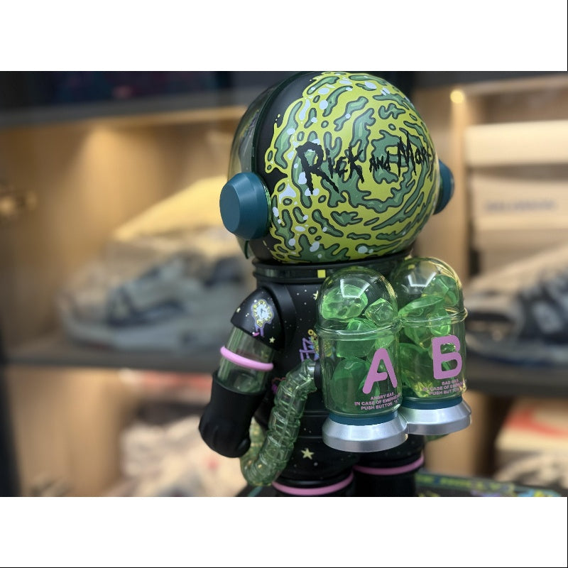 MEGA SPACE MOLLY 400% Rick and Morty 2024 Limited – TOYSEZ
