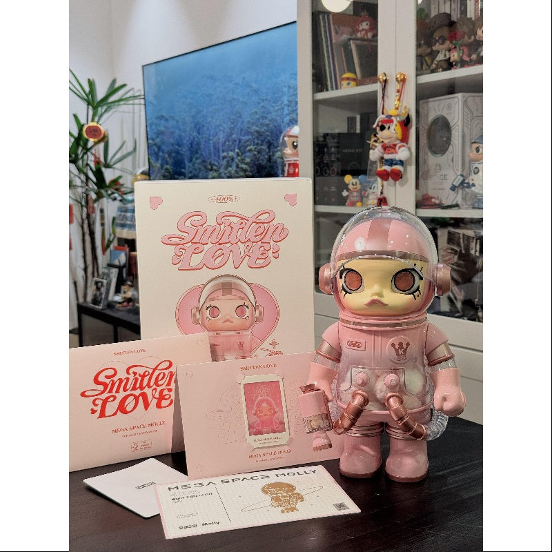 MEGA SPACE MOLLY 400% Smitten Love 2025 Limited Edition – TOYSEZ
