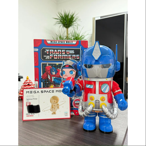 MEGA SPACE MOLLY 400% Transformers Optimus Prime 2025 Limited