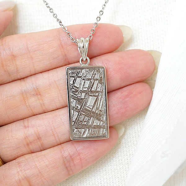 楽天市場】メテオライト ギベオン隕石 スクエア ペンダント ネックレス