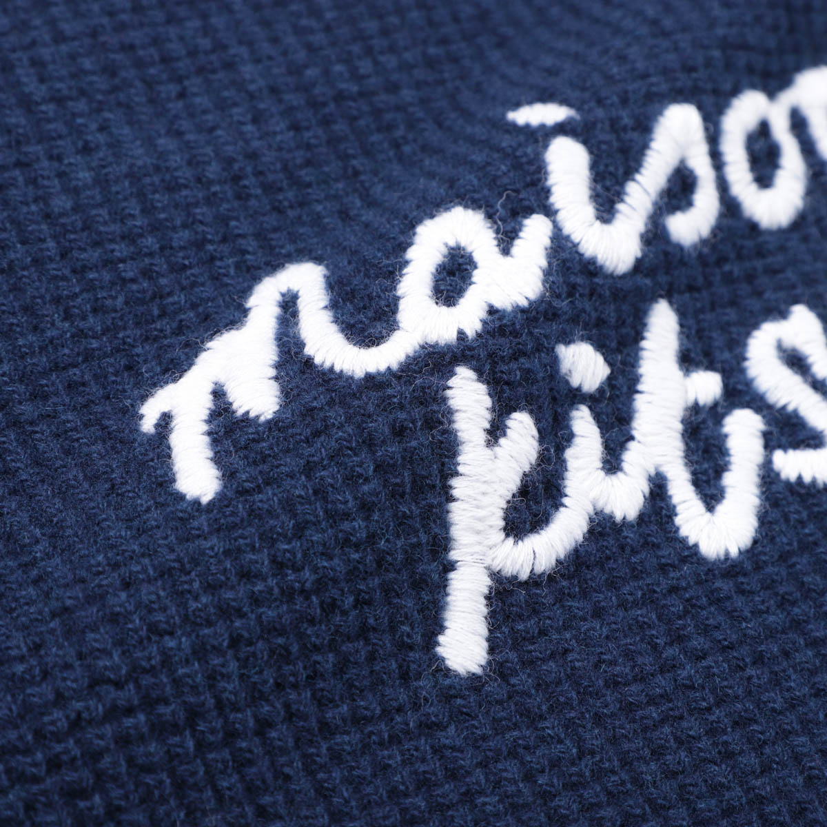 楽天市場】メゾンキツネ MAISON KITSUNE クルーネックニット ブルー