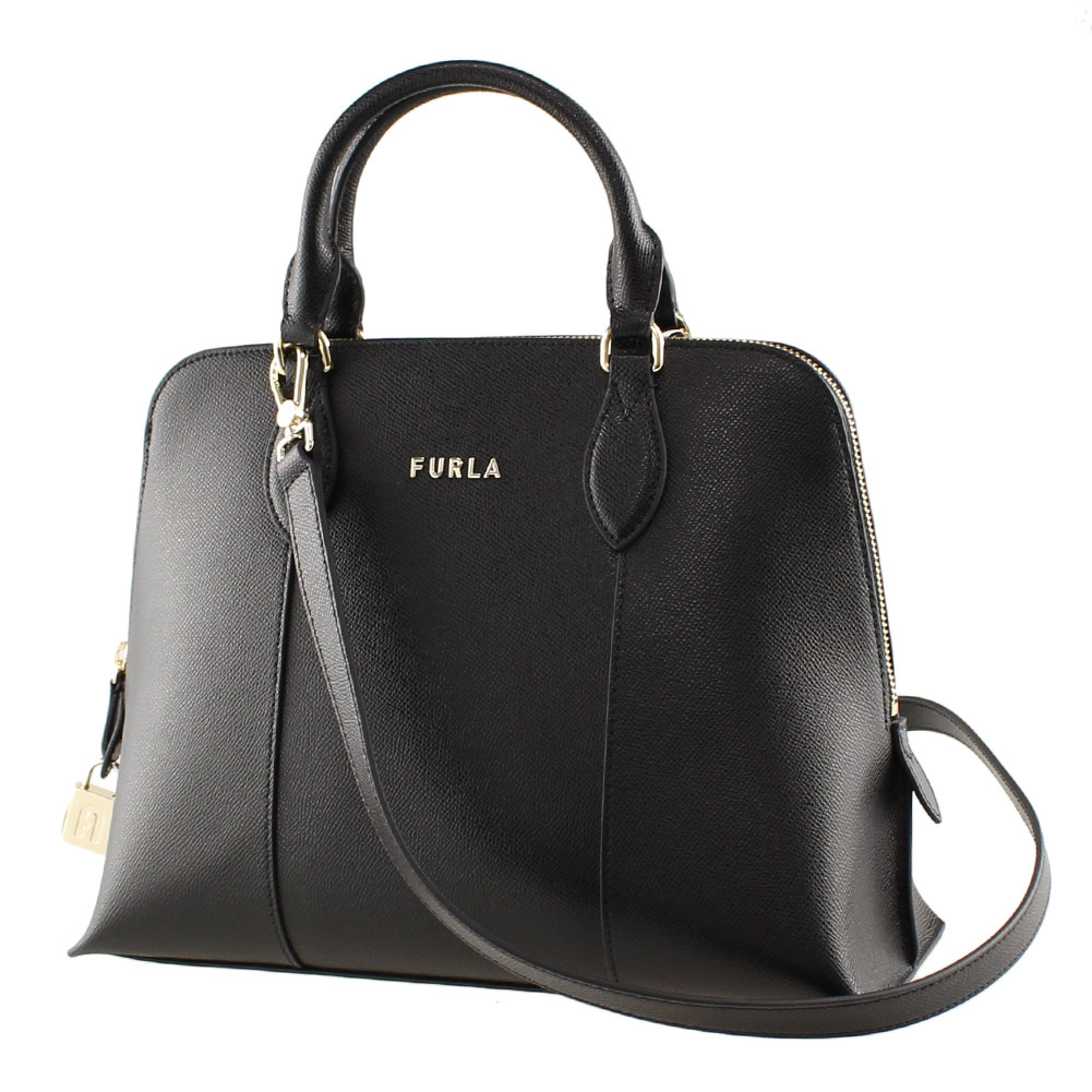 フルラ 黒のバッグ