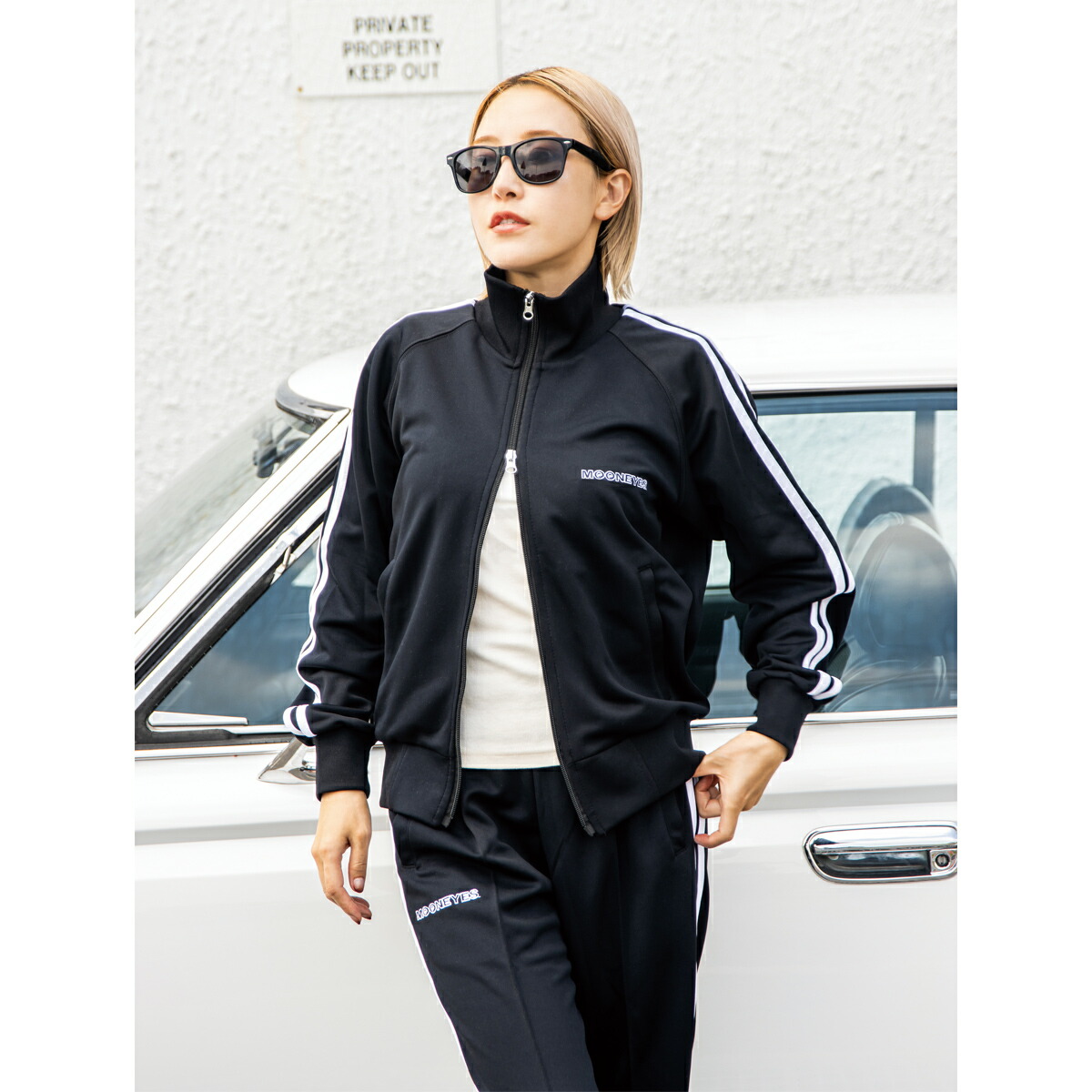 楽天市場】ムーンアイズ MOON Embroidery トラック ジャケット : MOONEYES