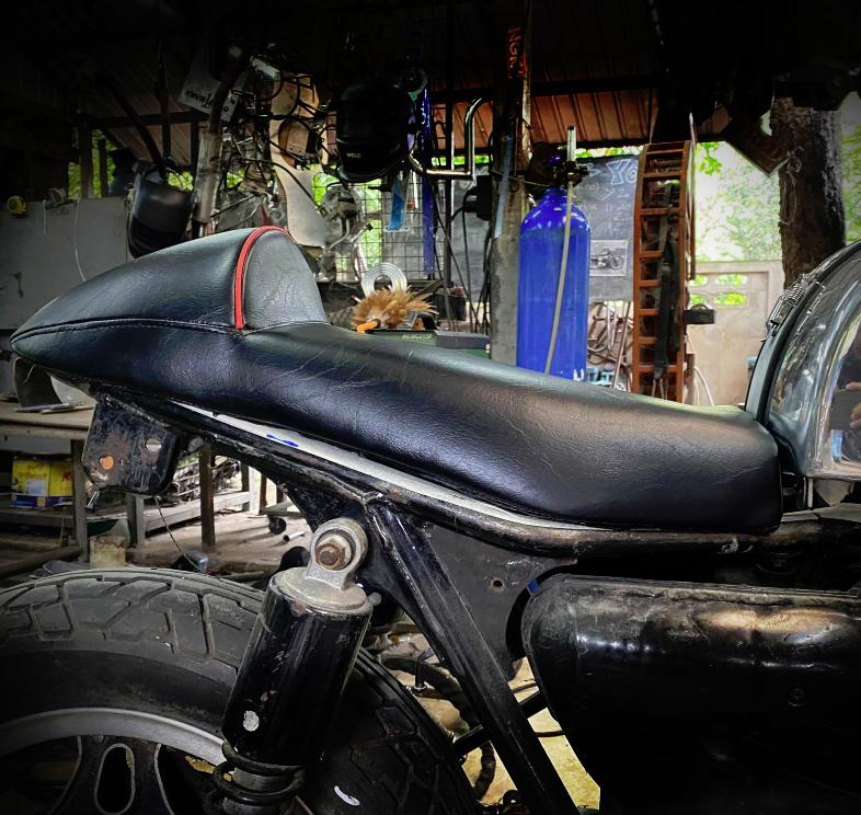 楽天市場】W400, W650, W800 カフェ シート オメガレーサー