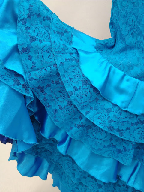 楽天市場】フラメンコ衣装 ツーピース 全9色 無地レース ブラウス