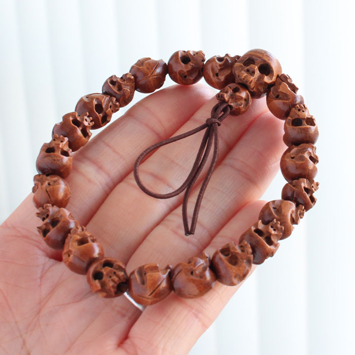 楽天市場】数珠ブレスレット 髑髏彫り 柘植 ボサ付 高級桐箱【スカル