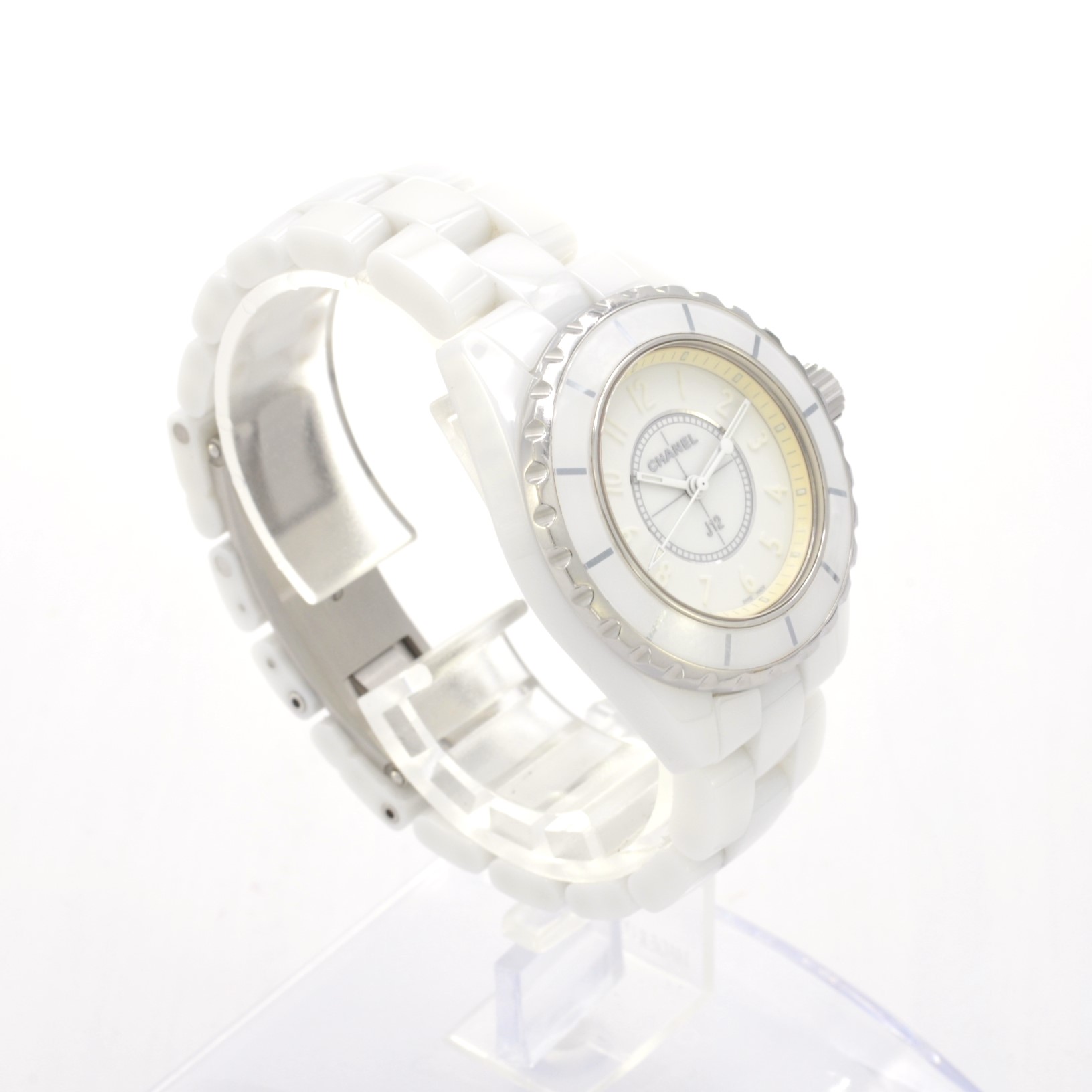 楽天市場】CHANEL シャネル J12 クォーツ 33ミリ QZ ホワイト文字盤