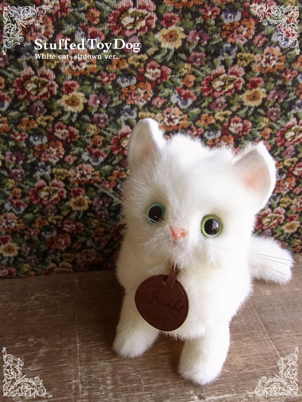 楽天市場】簡易ラッピングでお届け【三英貿易 白猫 座り ぬいぐるみ