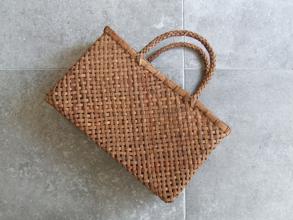 楽天市場】純国産 山葡萄かごバッグ 斜め四つ目編み 大サイズ : おまめ