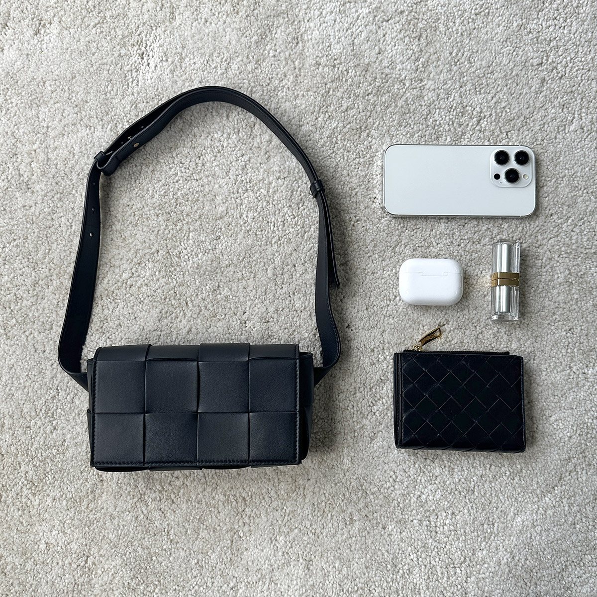 楽天市場】BOTTEGA VENETA ボッテガヴェネタ ボディバッグ カセット