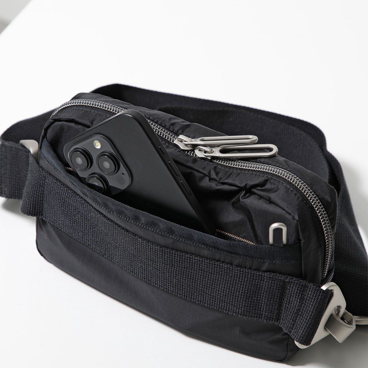 楽天市場】LeSportsac レスポートサック ボディバッグ ESSENTIAL RECT