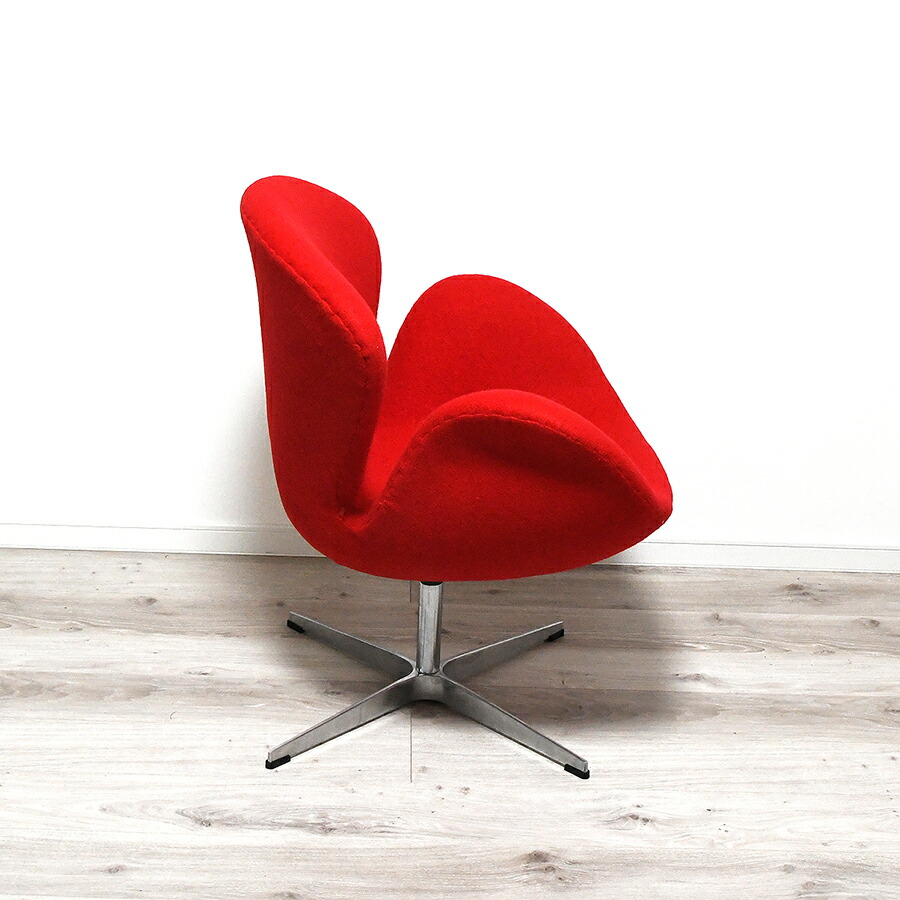 楽天市場】スワンチェア ファブリック仕様 色レッド アルネヤコブセン