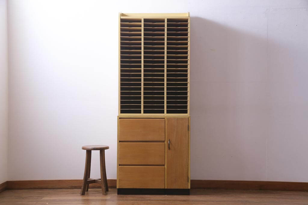 楽天市場】和製アンティーク 昭和中期 書類収納棚 大容量 レトロ家具