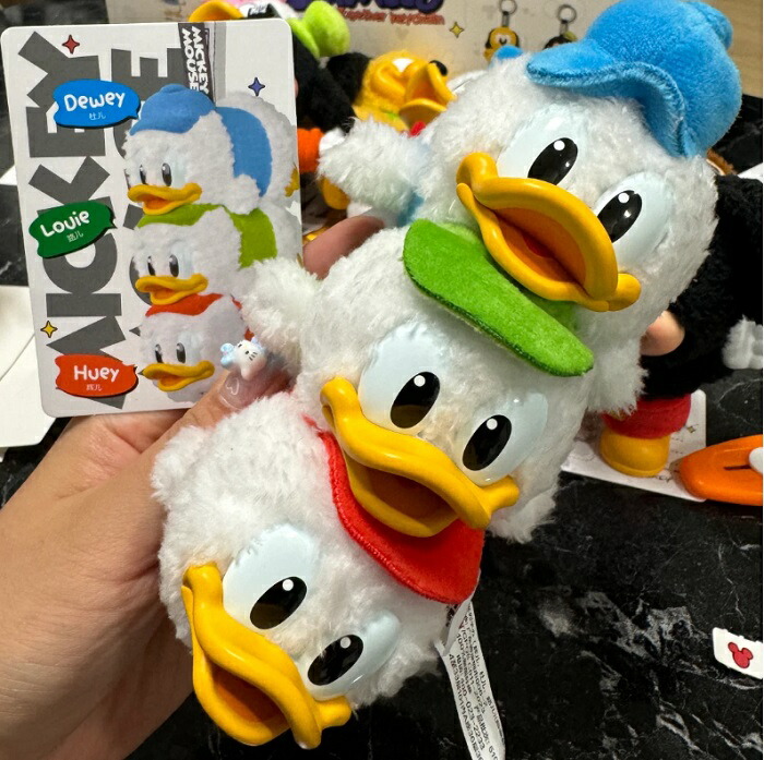 楽天市場】【正規品】 Pop Mart Mickey Family Cute Together Keychain