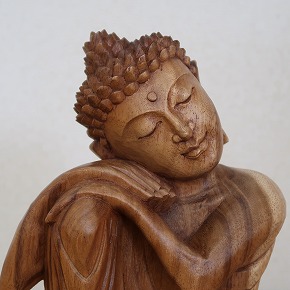 楽天市場】ブッダの木彫り リラックスブッダ 25cm 座像 スワール無垢材