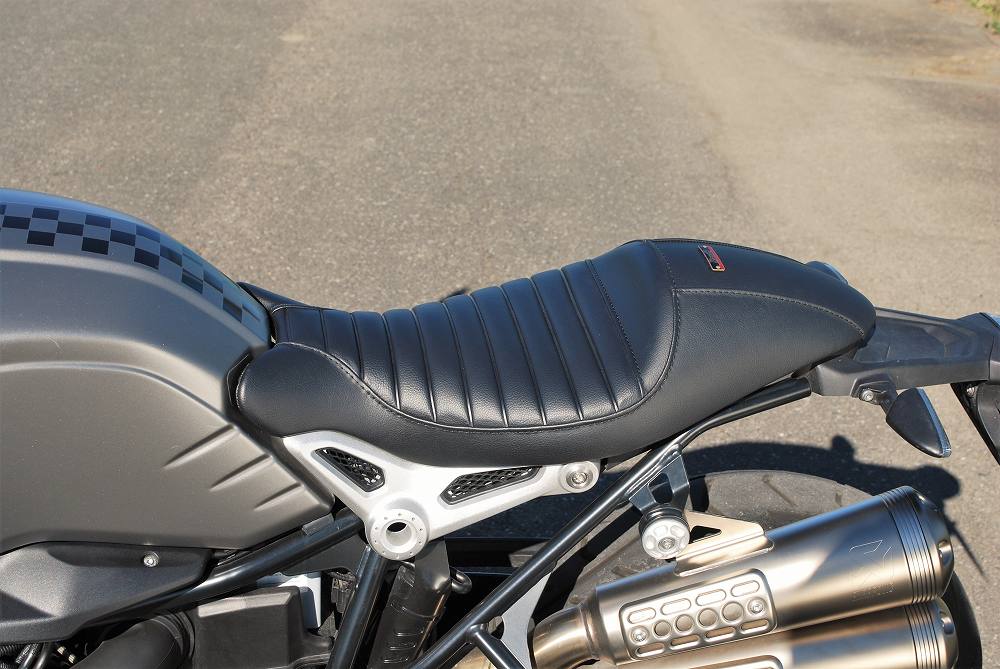 楽天市場】BMW R nineT シングルシート Aステッチ/タックロールタイプ