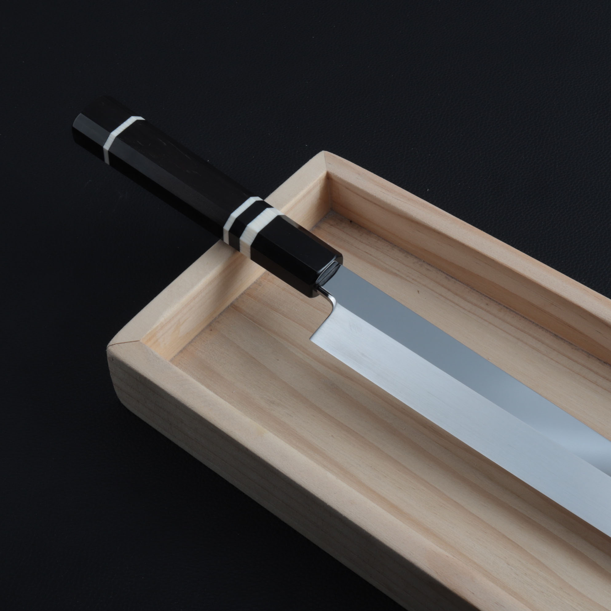 楽天市場】切付柳刃包丁 9寸（刃渡り270mm）通常鏡面仕上げ 本刃付け