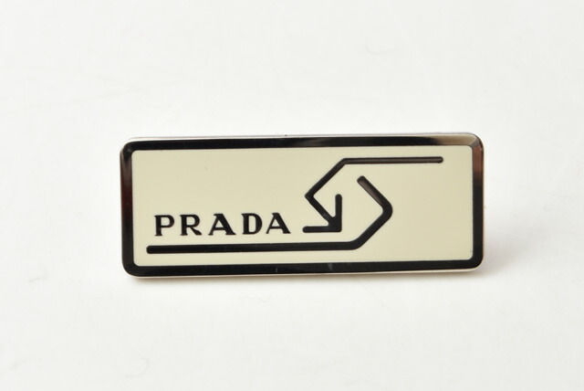 楽天市場】プラダ ピンブローチ/ピンバッジ 3点セット PRADA