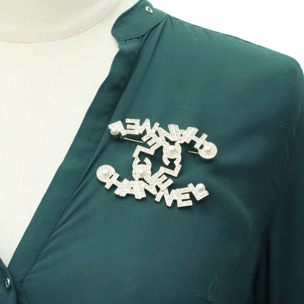 楽天市場】【20%OFF】 シャネル ブローチ CHANELロゴ ココマーク