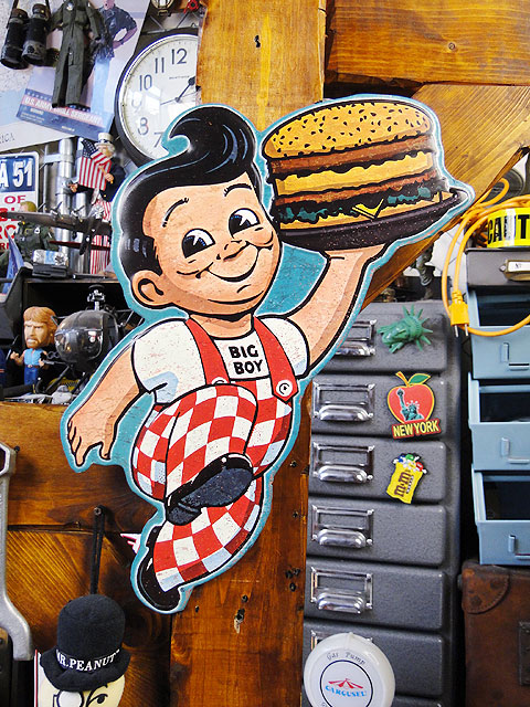 楽天市場】ビッグボーイ エンボス ティンサイン （ダイカットバジョン