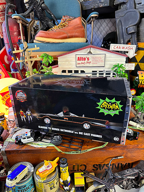 楽天市場】Jada クラシックTVシリーズ テレビ版 バットマン バット