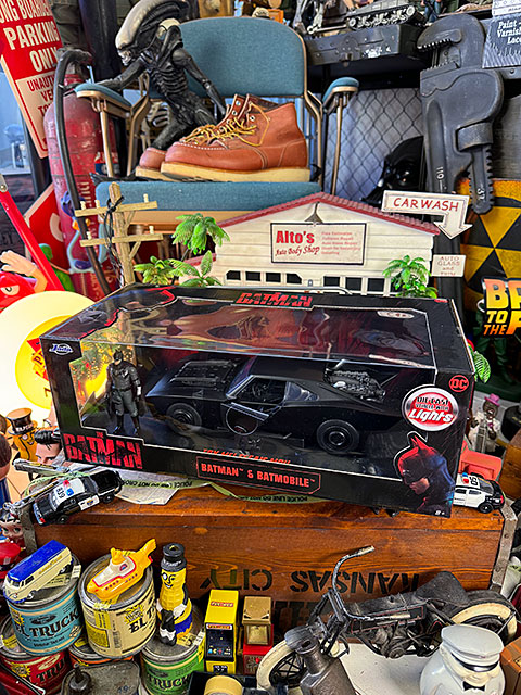 楽天市場】Jada 映画 THE BATMAN ザ・バットマン バットモービル ダイ